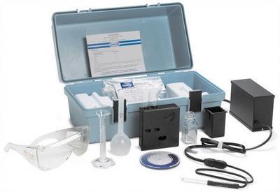 Phosphonate Test Kit, Model PN-10, with 115 Vac UV Lamp and Power Supply, Hach