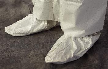 VWR Signature™ Shoe Covers made with DuPont™ Tyvek® IsoClean® Material