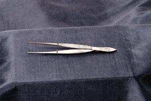 Iris Tissue Forceps, Sklar