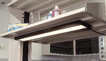 VWR® Atlas Under Shelf Task Lights